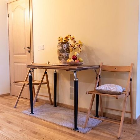 Cozy Suite With Inner Yard VNO Eksteriør billede